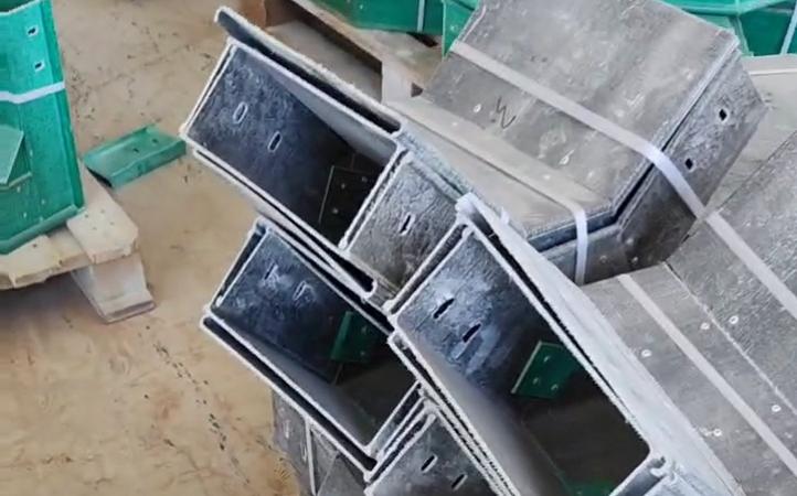 臨清玻璃鋼梯式電纜橋架