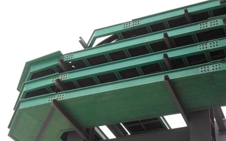 內江槽式玻璃鋼電纜橋架
