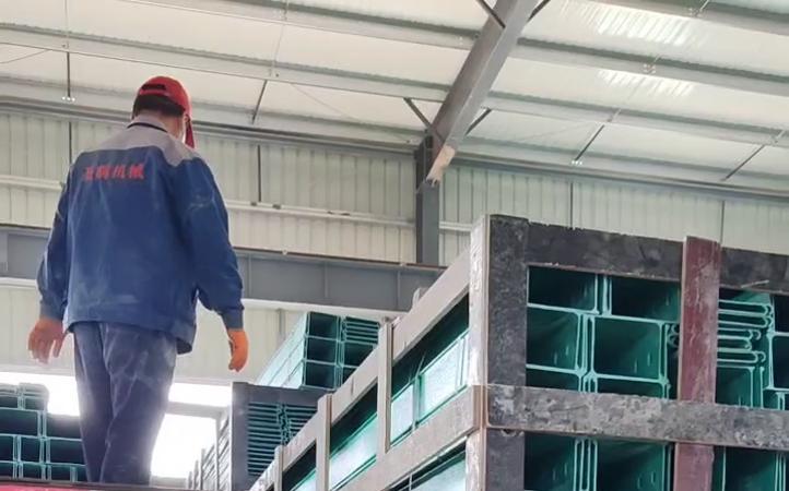呈貢槽式玻璃鋼電纜橋架