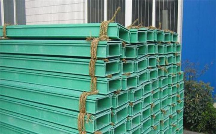 大量玻璃鋼電纜橋架