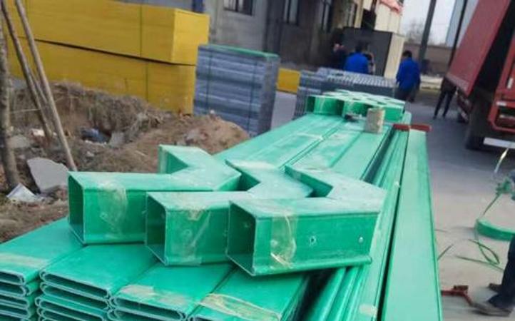 太原玻璃鋼電纜橋架源頭廠家