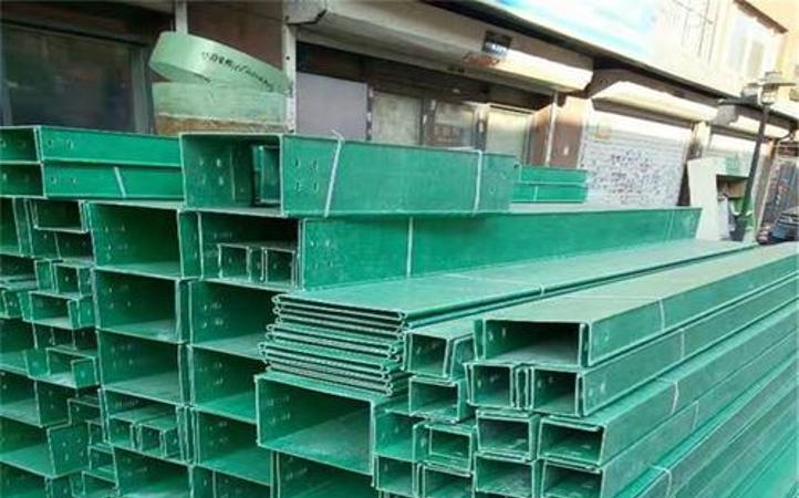 定做玻璃鋼電纜橋架工廠