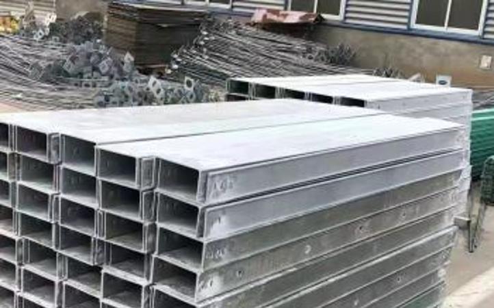 宜昌梯式玻璃鋼電纜橋架廠