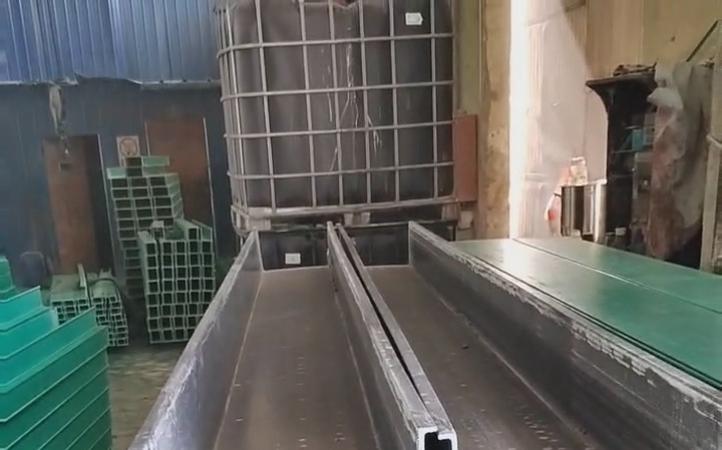 寶雞玻璃鋼電纜橋架廠家