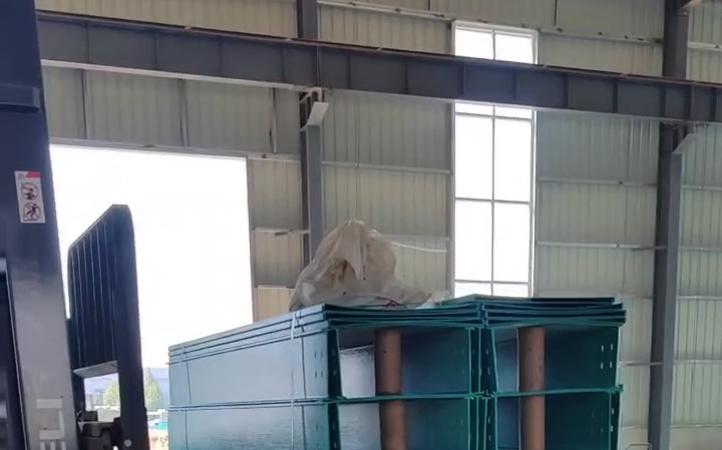 山西梯級式玻璃鋼電纜橋架價格