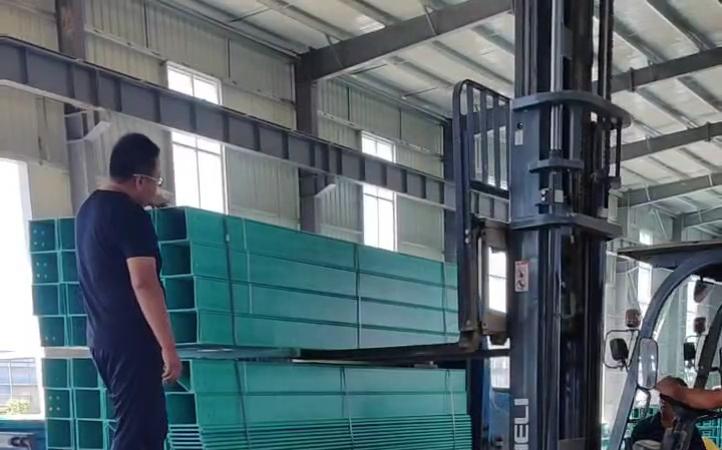 慶陽玻璃鋼電纜橋架公司