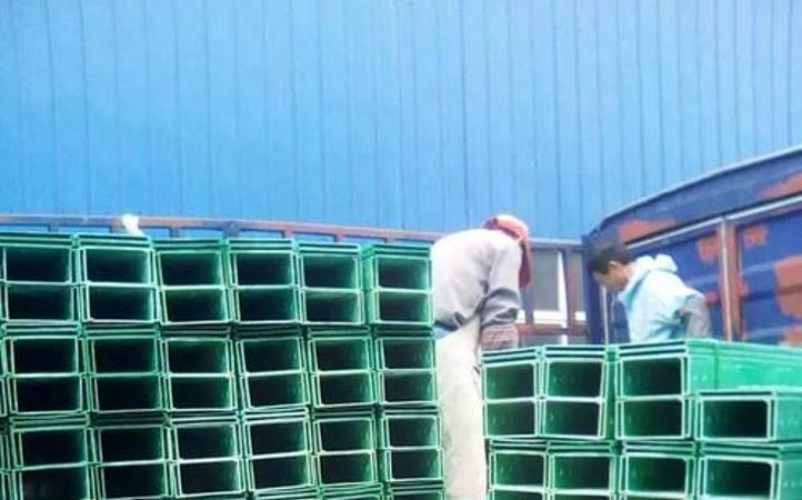 建甌玻璃鋼電纜橋架廠家