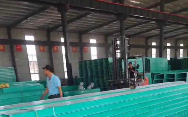 桐鄉(xiāng)玻璃鋼電纜橋架