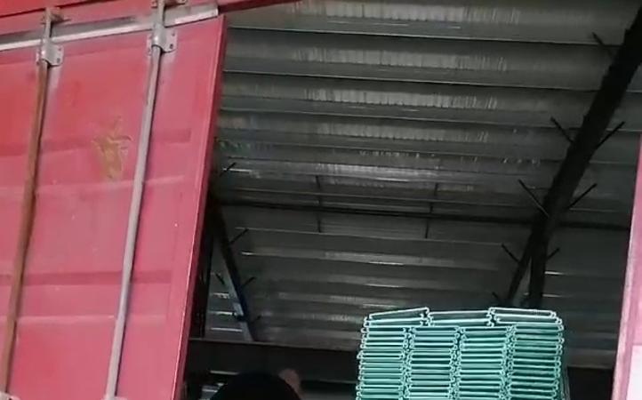梯級式玻璃鋼電纜橋架圖片高清